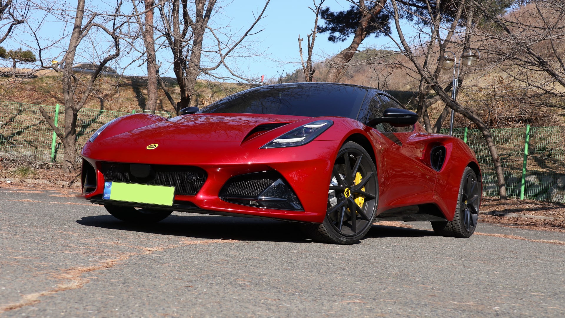 [일반 도로 시승] 로터스 에미라 V6 퍼스트 에디션 | 진보한 꾸밈새, 여전한 재미로 매력 크지만 아쉬움도