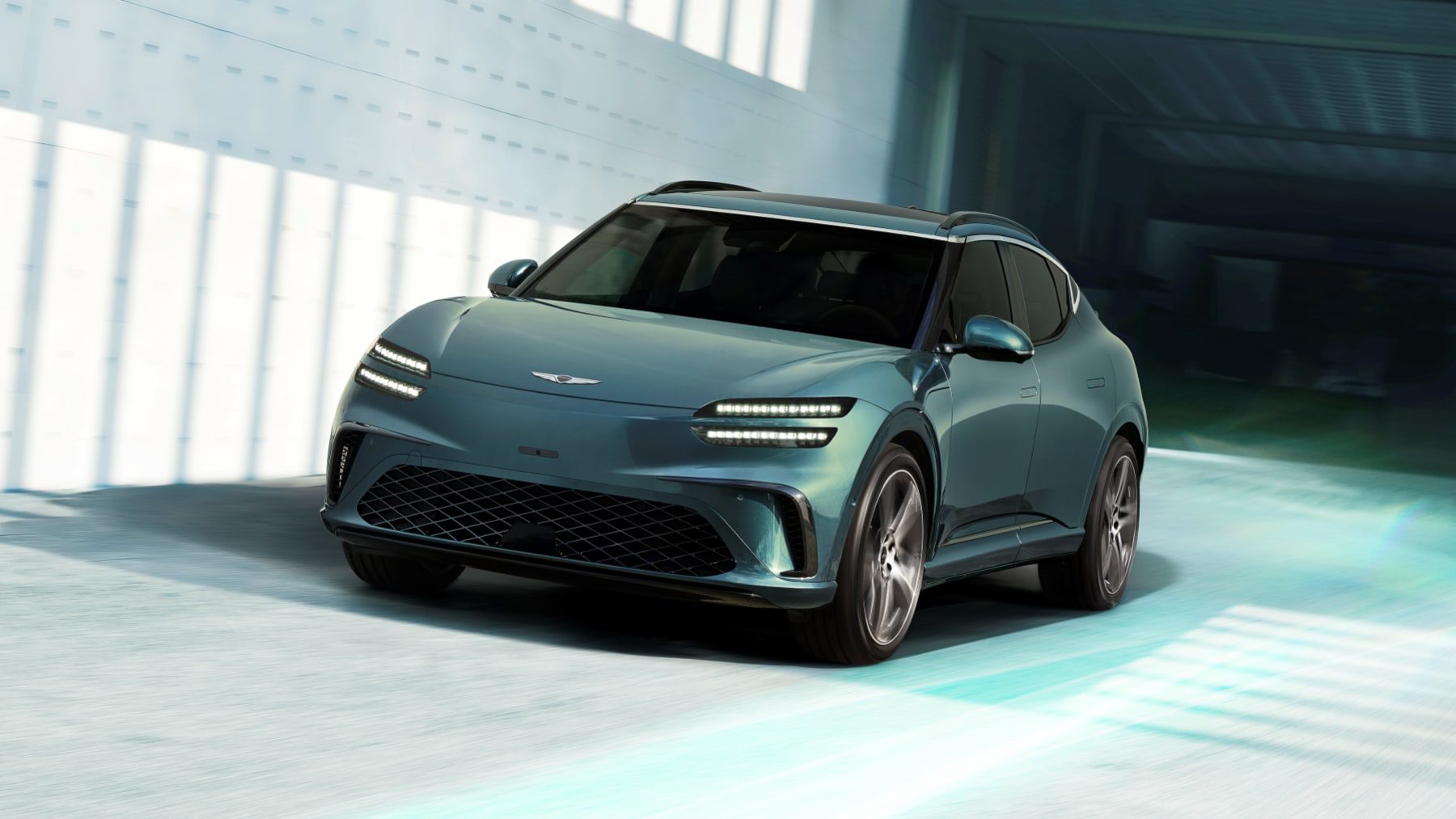 [새 차] 주행거리 길어지고 최신 기술 및 기능 반영한 제네시스 GV60 부분변경 모델