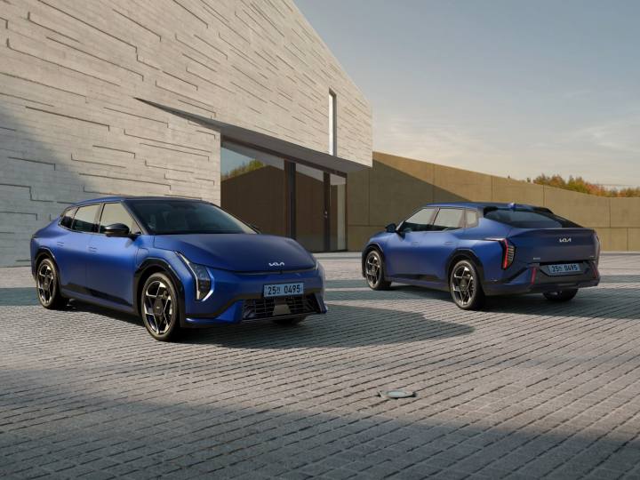 2025 기아 EV4 세단 GT라인 / 2025 Kia EV4 Sedan GT-line