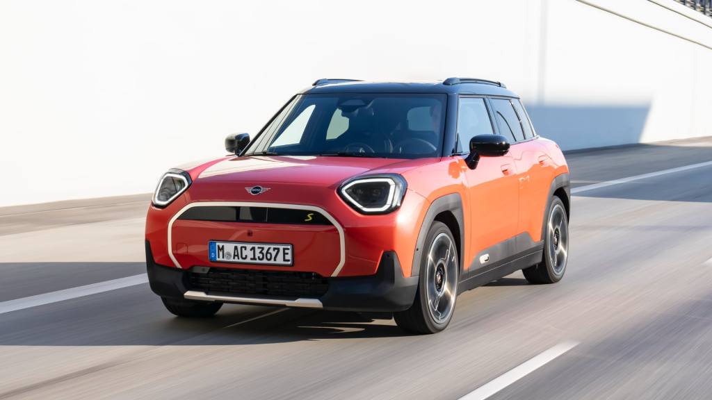 [새 차] 전기차로만 나오는 미니 SUV 라인업의 뉴 페이스 – 더 뉴 올-일렉트릭 미니&nbsp;에이스맨