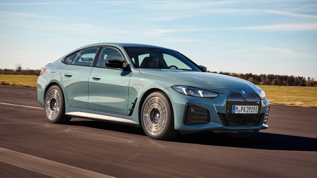 [2025 서울모빌리티쇼-국내 첫 공개] BMW 뉴 i4 그란&nbsp;쿠페