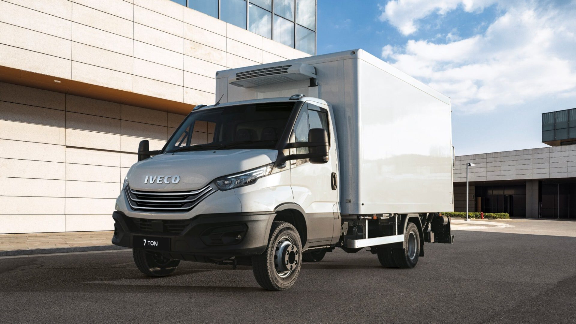 [새 상용차] 콜드 체인 물류에 최적화하도록 업그레이드된 이베코 데일리 냉장・냉동 모델