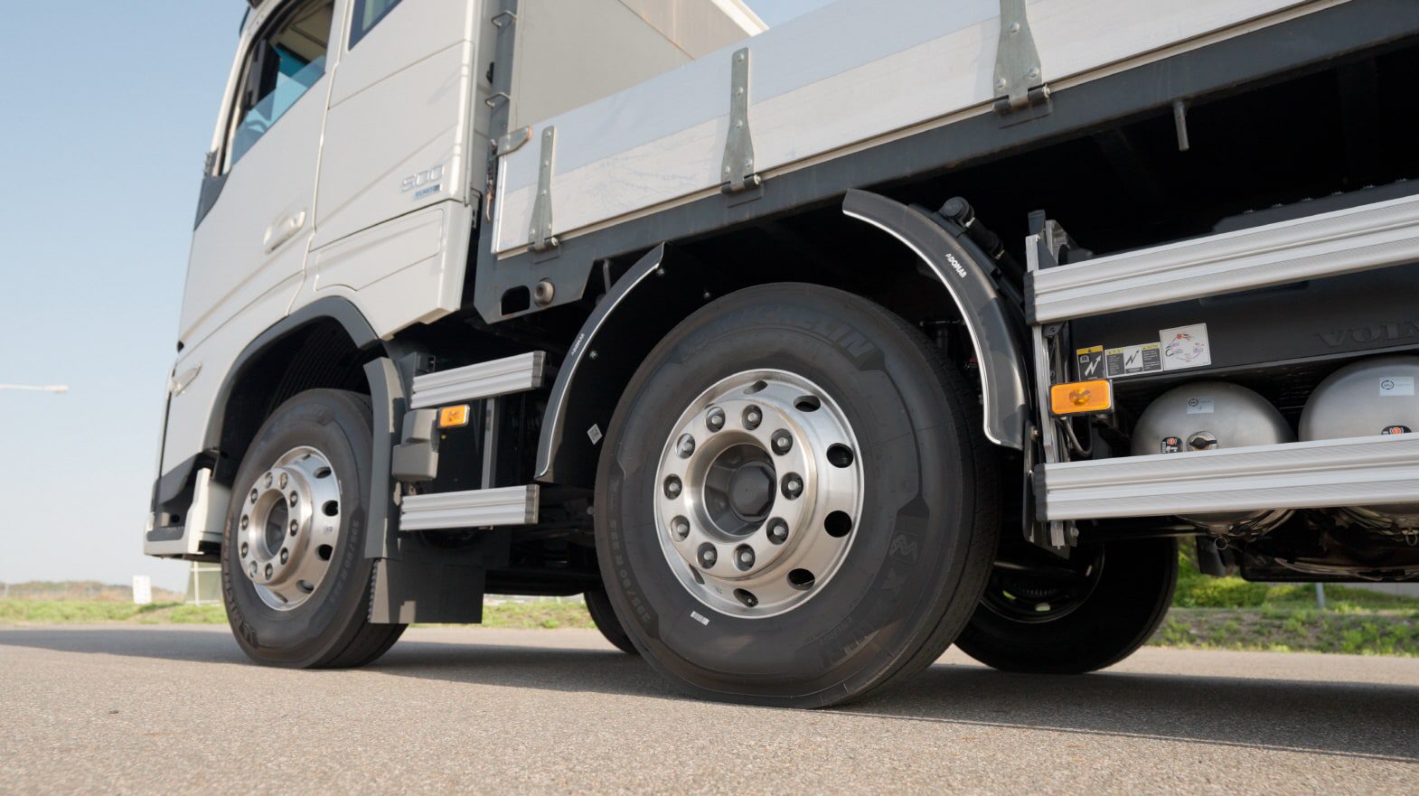 [새 타이어] 연비・수명 향상시킨 트럭 타이어, 미쉐린 X 멀티 에너지