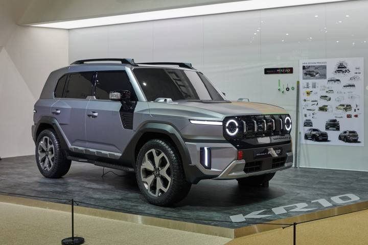 2023 KG Mobility KR10 mockup / 2023 KG 모빌리티 KR10 목업