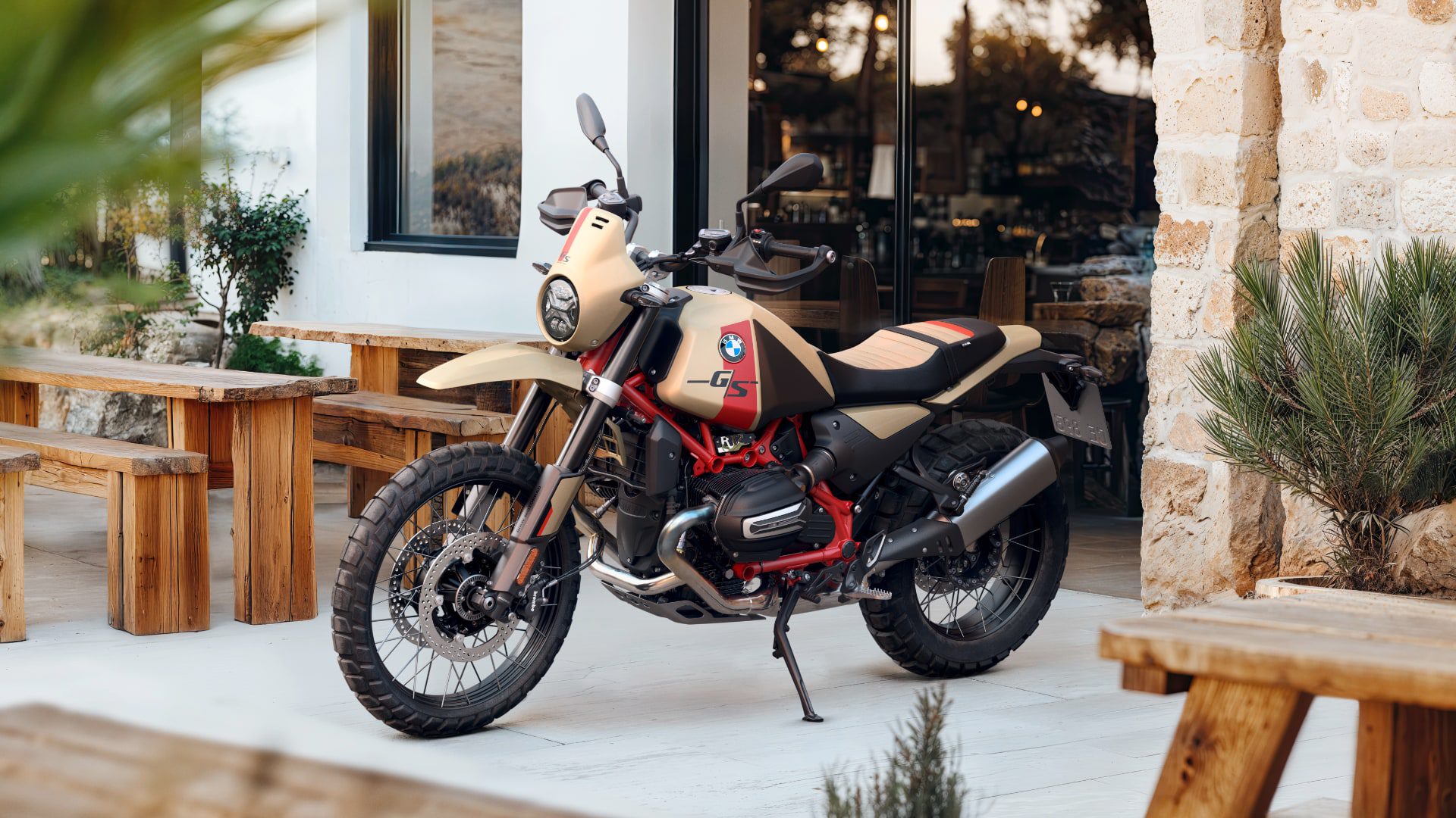 [새 바이크] 클래식 아이콘 R 80 G/S 스타일 접목한 레트로 엔듀로 모터사이클 – BMW 뉴 R 12 G/S