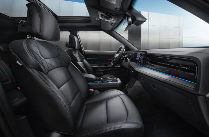 2025 KG Mobility Actyon Hybrid / 2025 KG 모빌리티 액티언 하이브리드