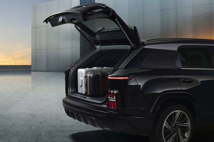 2025 KG Mobility Actyon Hybrid / 2025 KG 모빌리티 액티언 하이브리드