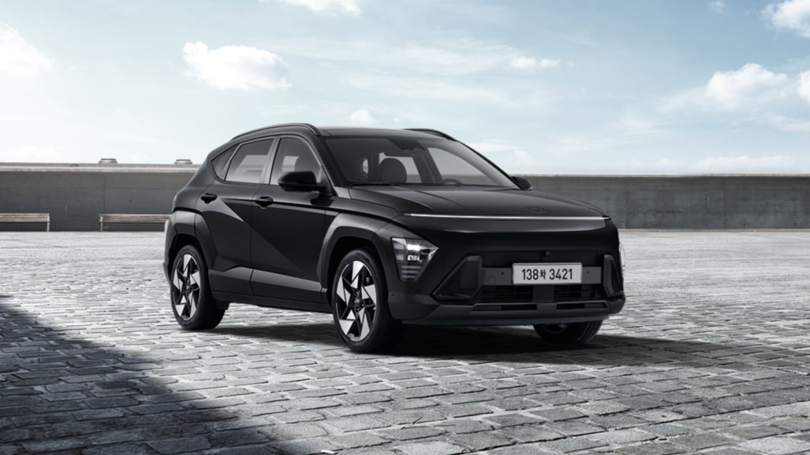 [새 차] 인스퍼레이션 트림 외부 검은색으로 꾸민 현대 코나 블랙 익스테리어