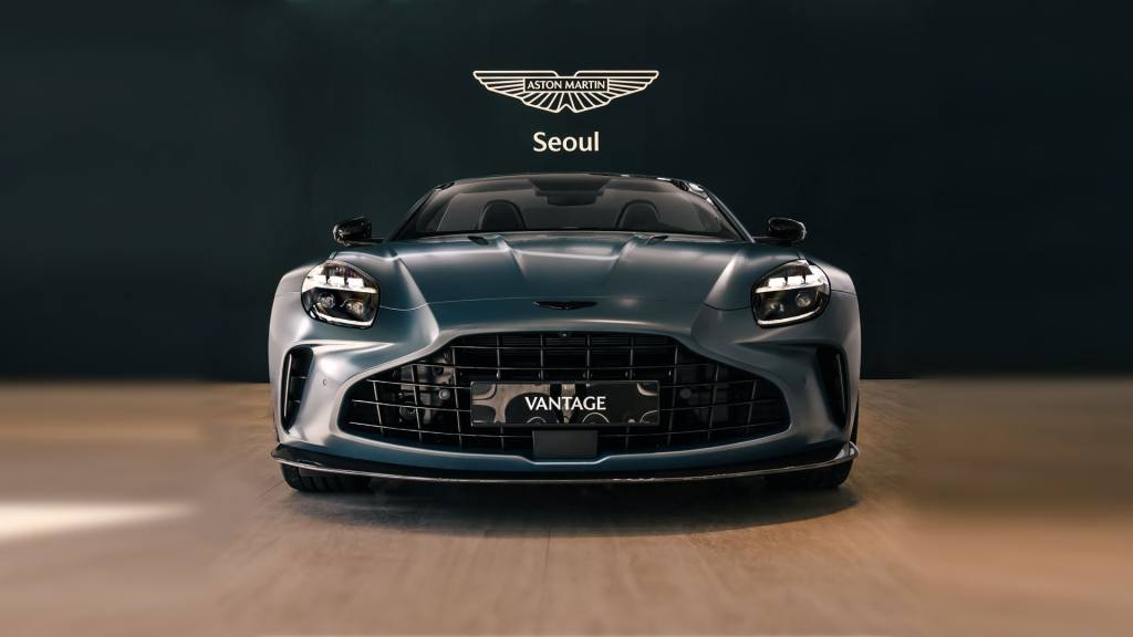 [첫 공개] 역대 애스턴 마틴 V8 FR 컨버터블 중 가장 강력한 모델 – 애스턴 마틴 밴티지&nbsp;로드스터