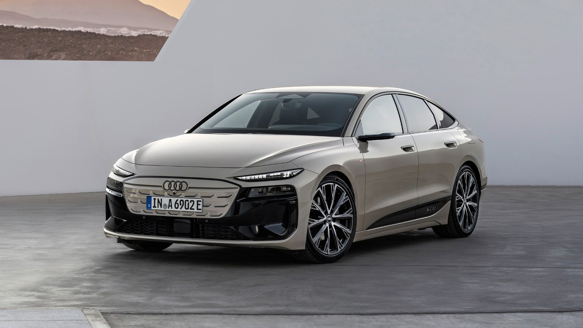 [새 차] 전기차 전용 PPE 플랫폼으로 만든 신세대 아우디 중형 세단 – 더 뉴 아우디 A6 e-트론・S6 e-트론