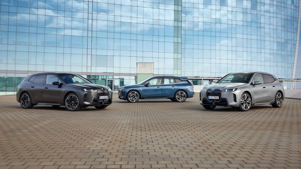 [새 차] 새 디자인 요소 반영하고 주행성능 좋아진 BMW 뉴&nbsp;iX