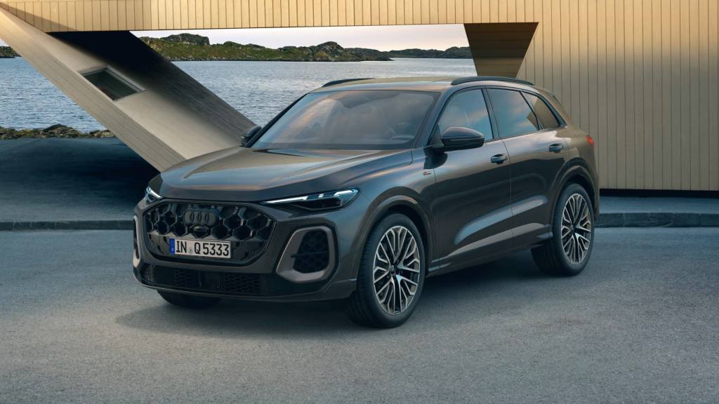 [새 차] 가솔린 엔진 모델 추가로 Q5 선택의 폭 더 넓어져 – 더 뉴 아우디 Q5 TFSI&nbsp;콰트로