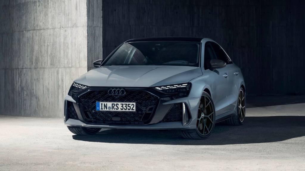 [새 차] 400마력 5기통 터보 엔진 얹은 초고성능 소형 세단 – 더 뉴 아우디 RS&nbsp;3