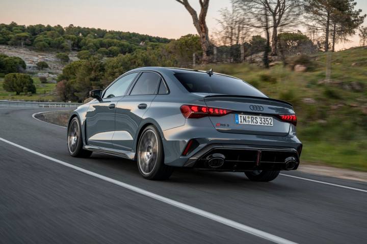 2025 Audi RS 3 Sedan / 2025 아우디 RS 3 세단