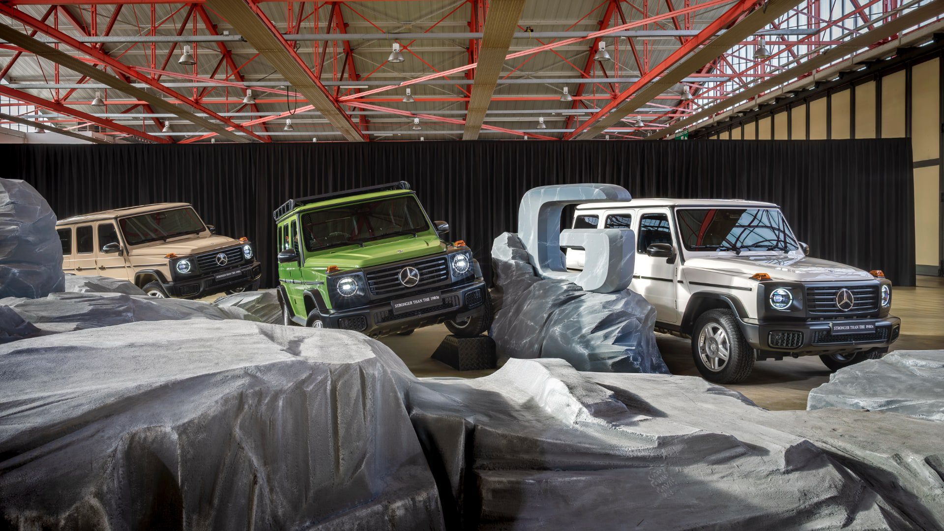 [새 차] G-클래스 첫 모델 시리즈 헌정해 만든 한정 모델 – 메르세데스-벤츠 G-클래스 스트롱거 댄 더 1980 에디션