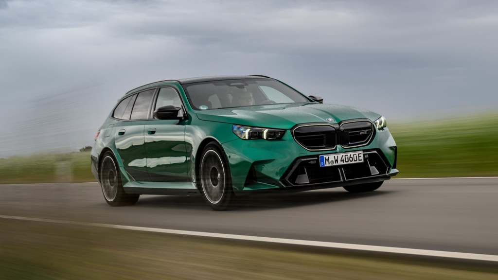 왜건의 불모지에 찾아온 불 같은 고성능 왜건…BMW 코리아, M5 투어링&nbsp;출시