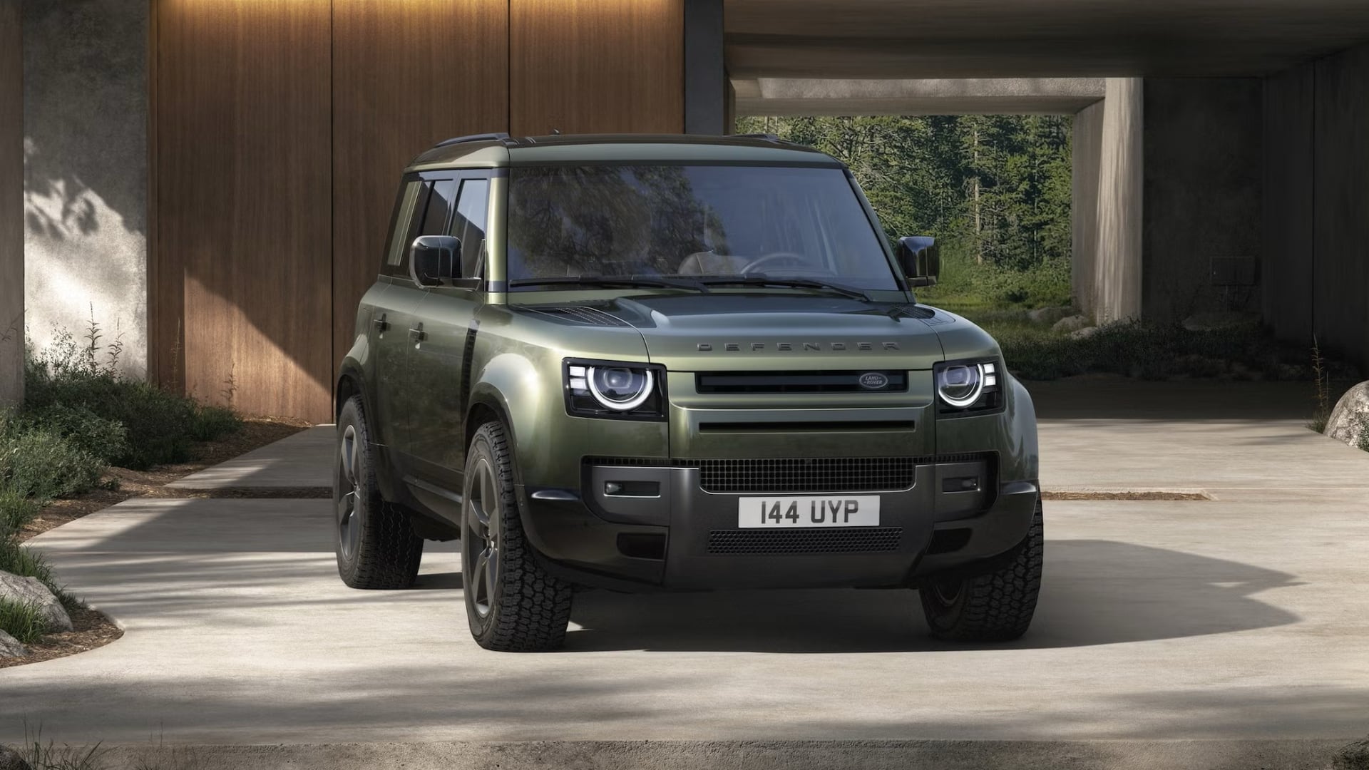 JLR 코리아, 뉴 디펜더 부분변경 모델 출시…디자인・장비・기능 업그레이드해