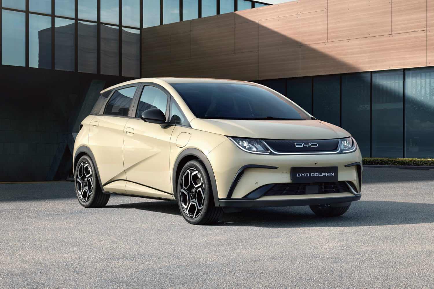 BYD코리아, 소형 전기 해치백 돌핀 판매 시작해…두 가지 모델로 도심형 전기차 시장 노려