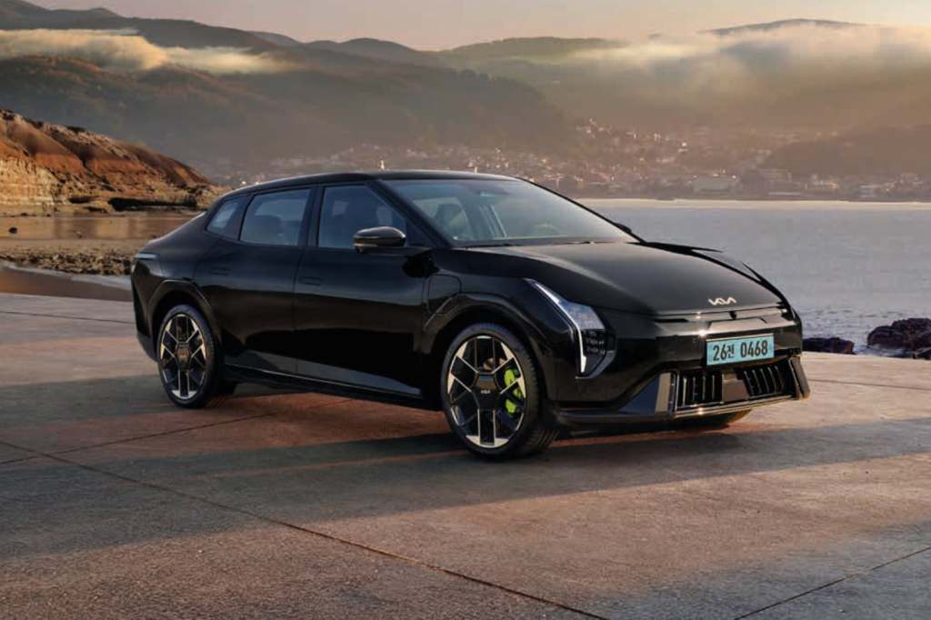 기아 EV4, 2026년형으로 연식변경하며 고성능 EV4 GT 판매 라인업에&nbsp;추가해