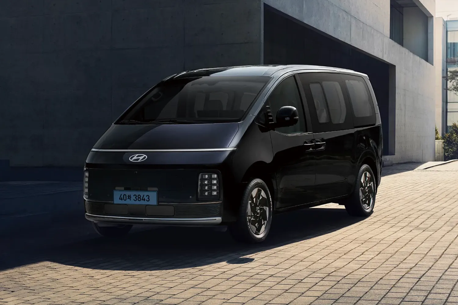 새 차 – 현대 더 뉴 스타리아 일렉트릭: 84kWh 배터리로 최장 387km 주행 가능해